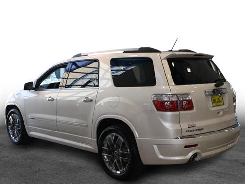 GMC Acadia 2011 photo 3