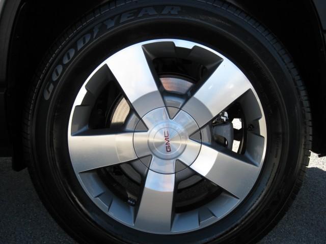 GMC Acadia 2011 photo 5
