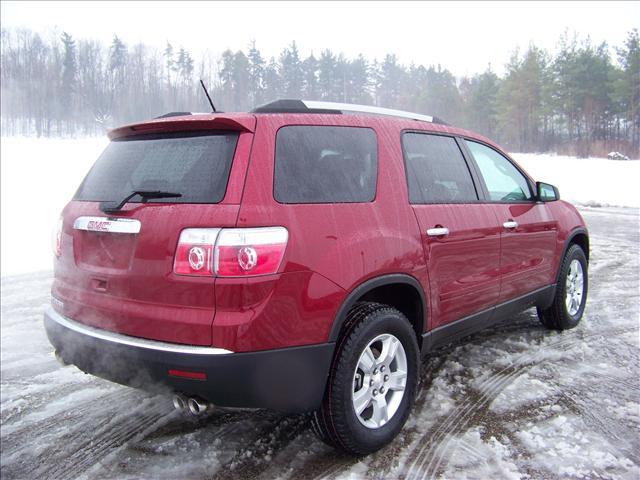 GMC Acadia 2011 photo 2