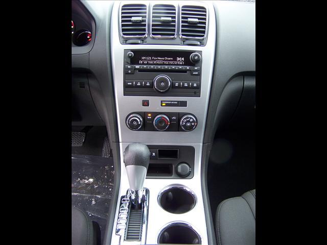 GMC Acadia 2011 photo 4