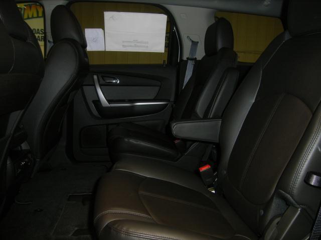 GMC Acadia 2011 photo 4