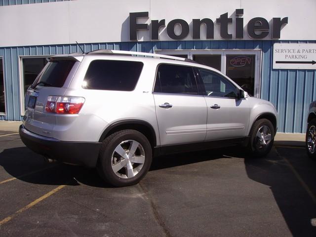 GMC Acadia 2011 photo 1