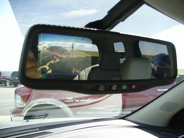 GMC Acadia 2011 photo 2
