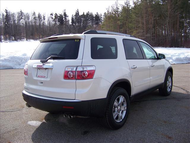GMC Acadia 2011 photo 2