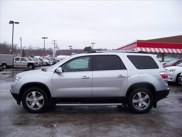 GMC Acadia 2011 photo 1