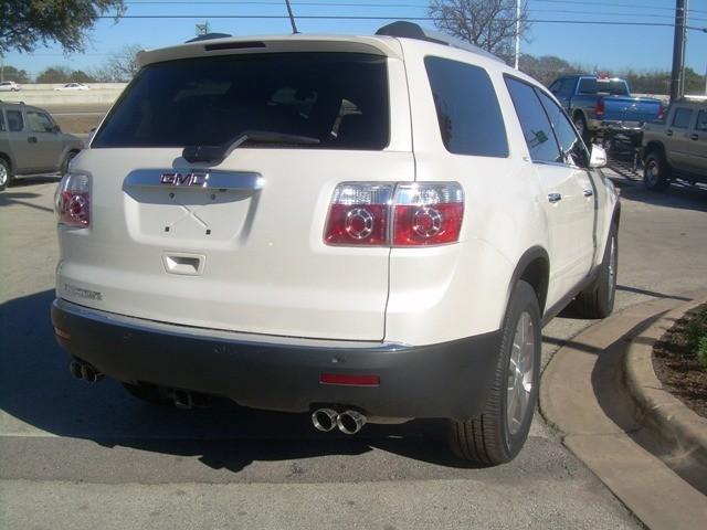 GMC Acadia 2011 photo 1