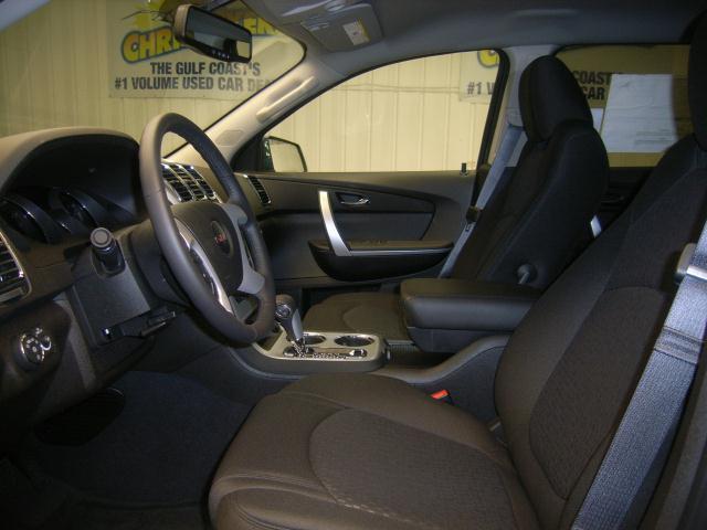 GMC Acadia 2011 photo 3