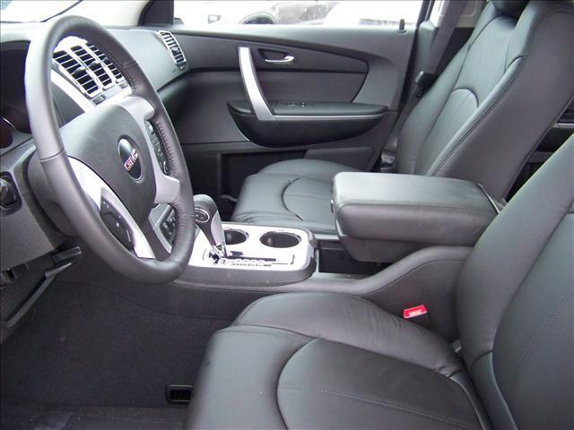 GMC Acadia 2011 photo 5