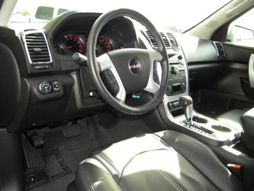 GMC Acadia 2011 photo 2