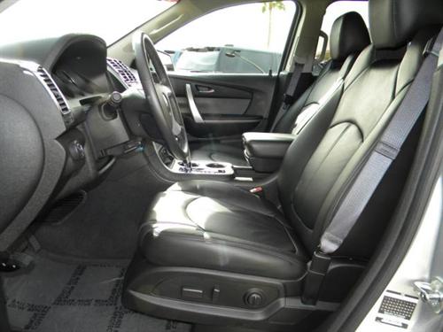 GMC Acadia 2011 photo 3