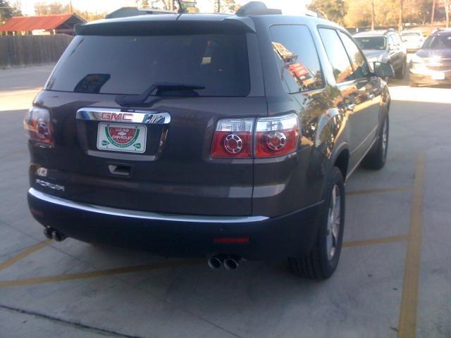 GMC Acadia 2011 photo 3
