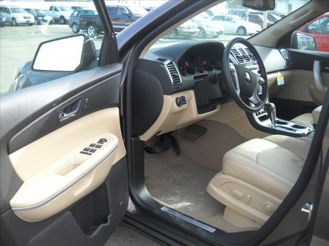 GMC Acadia 2011 photo 1