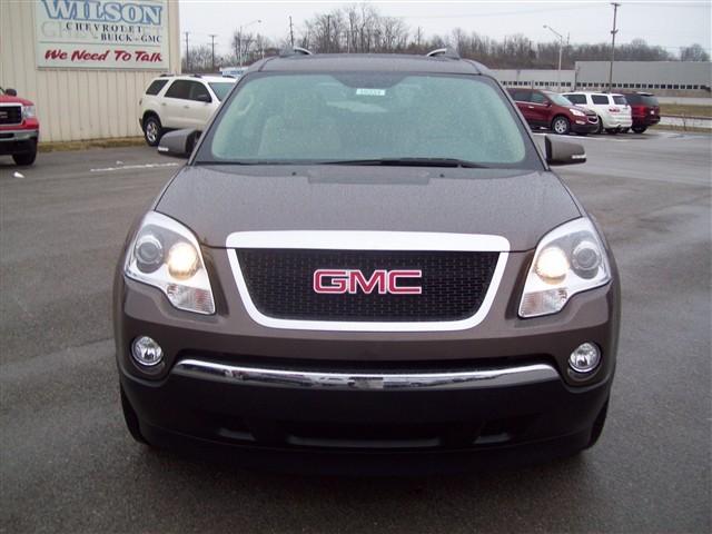 GMC Acadia 2011 photo 2