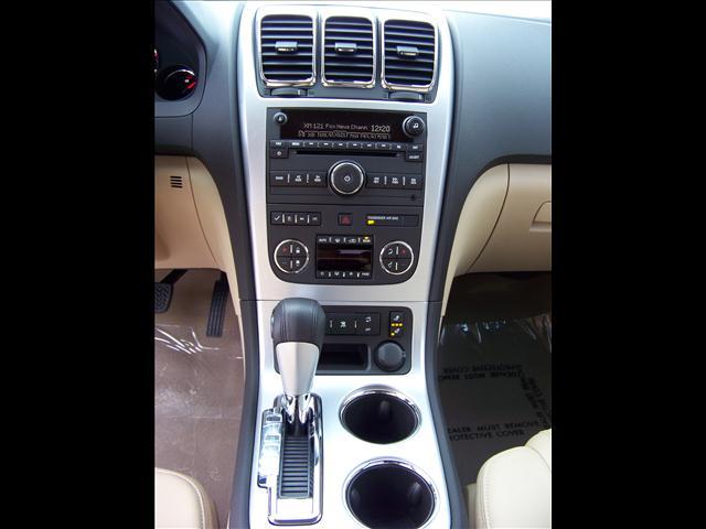 GMC Acadia 2011 photo 4