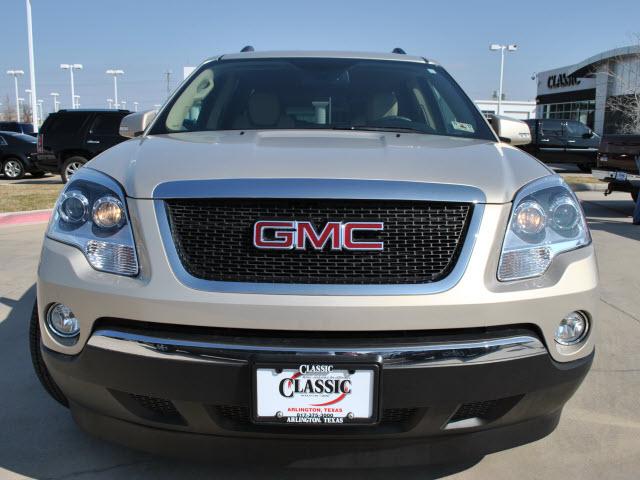 GMC Acadia 2011 photo 1