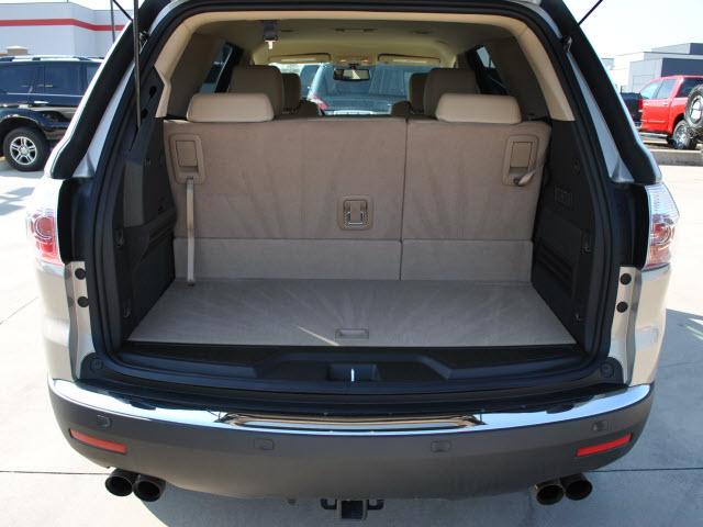GMC Acadia 2011 photo 5