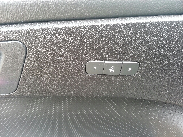 GMC Acadia 2011 photo 13