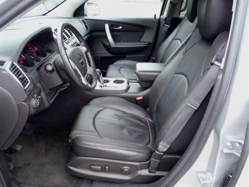 GMC Acadia 2011 photo 1