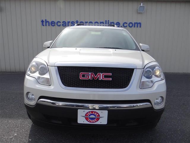 GMC Acadia 2011 photo 2