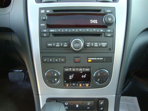 GMC Acadia 2011 photo 3