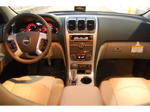 GMC Acadia 2011 photo 2