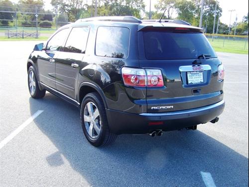 GMC Acadia 2011 photo 1