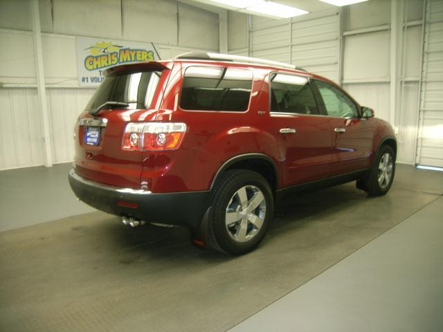 GMC Acadia 2011 photo 2
