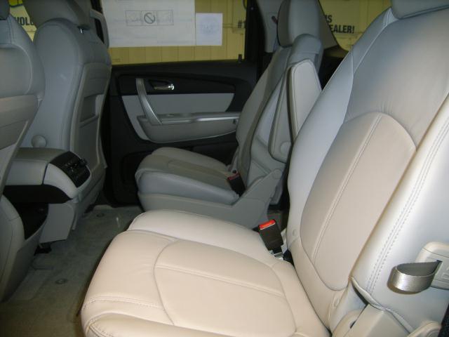 GMC Acadia 2011 photo 4