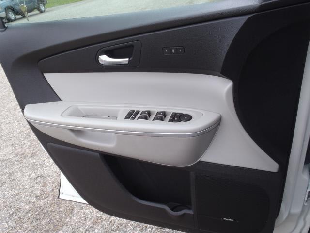 GMC Acadia 2011 photo 5