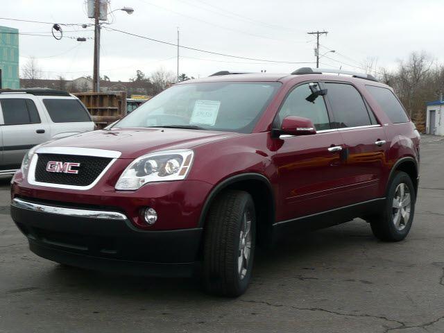 GMC Acadia 2011 photo 2