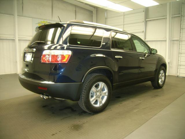 GMC Acadia 2011 photo 2