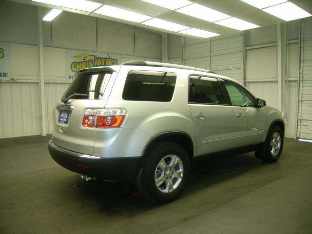 GMC Acadia 2011 photo 2