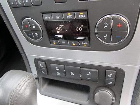 GMC Acadia 2011 photo 1