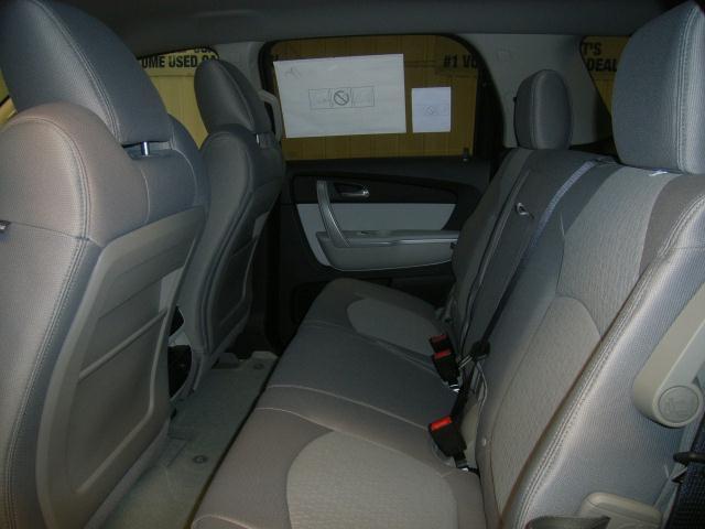 GMC Acadia 2011 photo 4