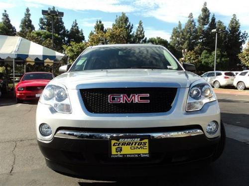 GMC Acadia 2011 photo 2