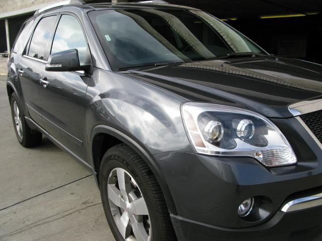 GMC Acadia 2011 photo 2