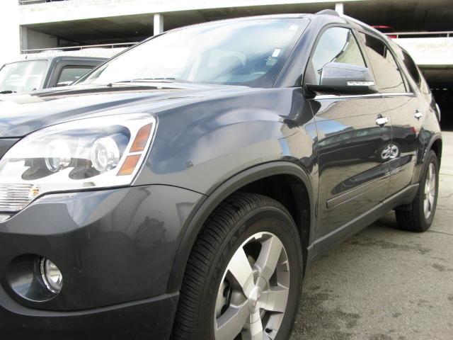 GMC Acadia 2011 photo 3