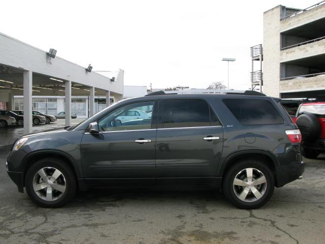 GMC Acadia 2011 photo 4