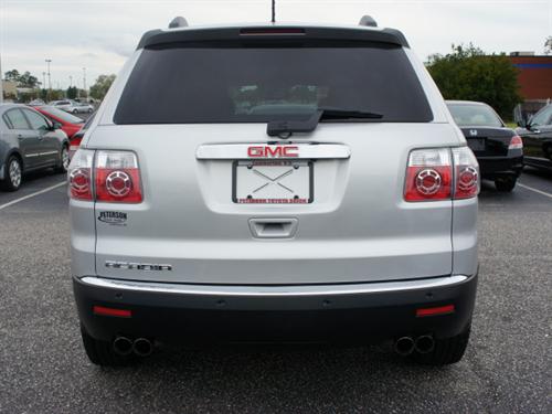 GMC Acadia 2011 photo 2