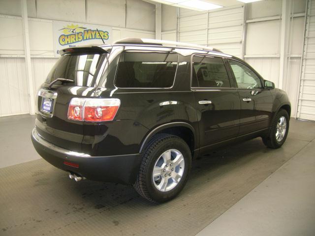 GMC Acadia 2011 photo 2