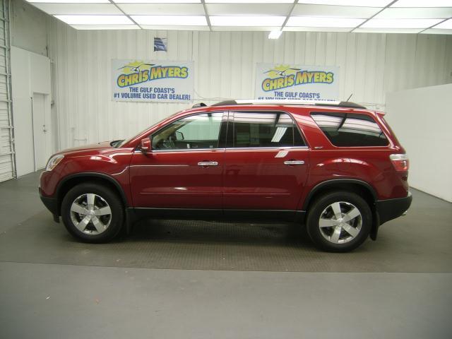 GMC Acadia 2011 photo 1
