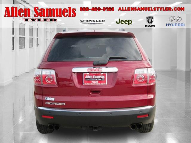 GMC Acadia 2011 photo 1