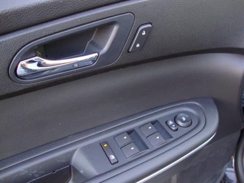 GMC Acadia 2011 photo 2