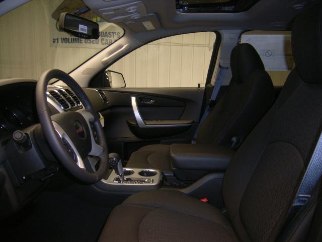 GMC Acadia 2011 photo 3