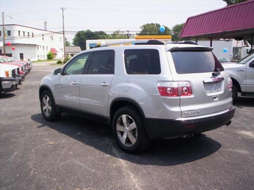 GMC Acadia 2011 photo 2