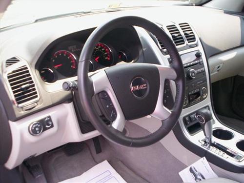 GMC Acadia 2011 photo 5