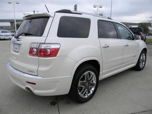 GMC Acadia 2011 photo 2