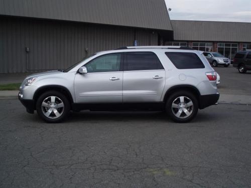 GMC Acadia 2011 photo 1