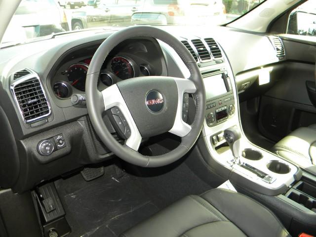 GMC Acadia 2011 photo 5