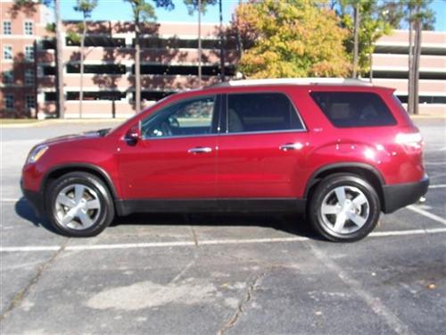 GMC Acadia 2011 photo 3